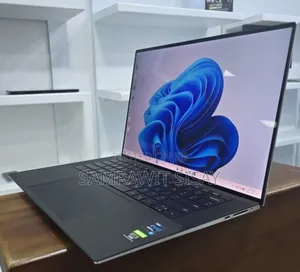 New Laptop Dell XPS 15 32GB Intel Core I7 SSD 1T