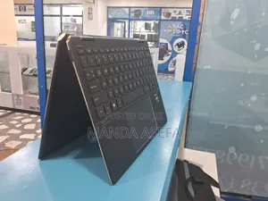 Photo - New Laptop HP Spectre 16GB Intel Core I5 SSD 1T