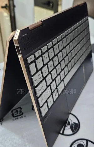New Laptop HP Spectre X360 8GB Intel Core I7 SSD 512GB