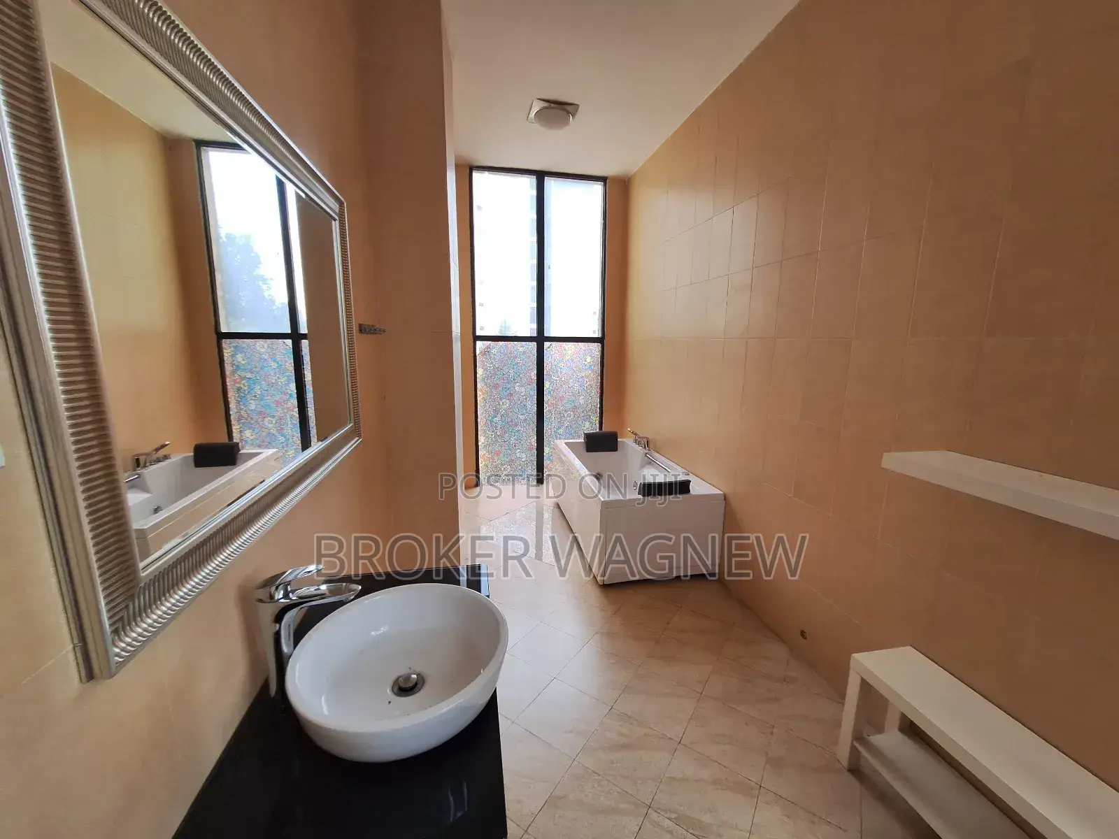 3bdrm Apartment in Bole for rent