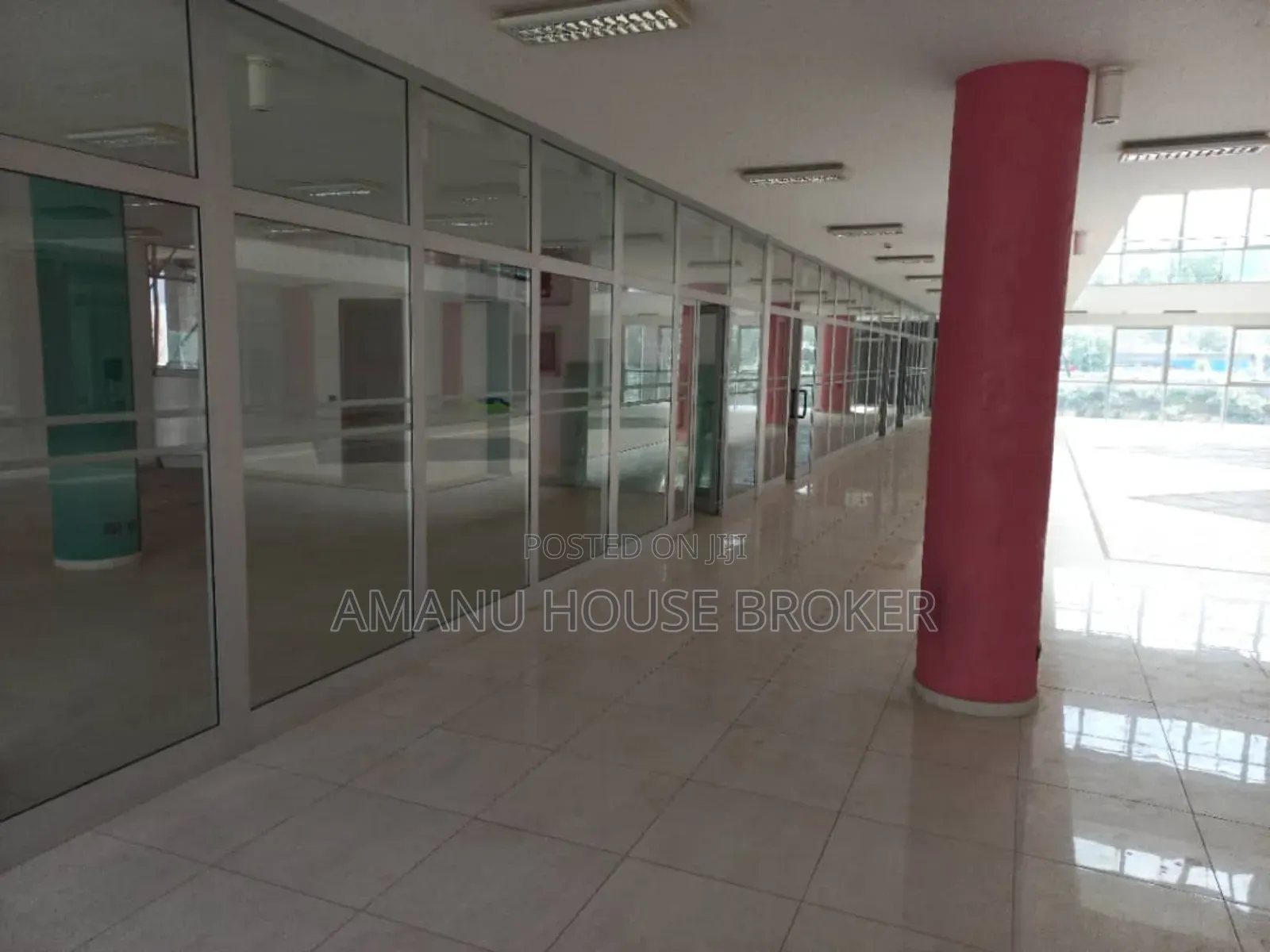 Building Fo Rent Beautiful for 1,000 People Of