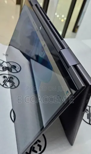 New Laptop HP 8GB AMD Ryzen 5 SSD 512GB