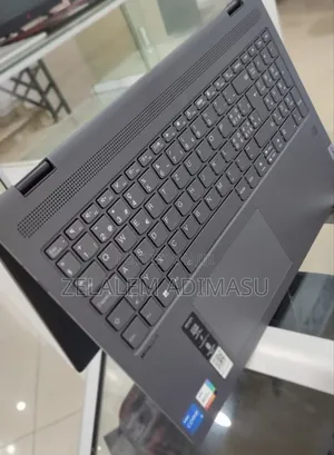 Photo - New Laptop Lenovo IdeaPad Flex 14 8GB Intel Core I5 SSD 512GB