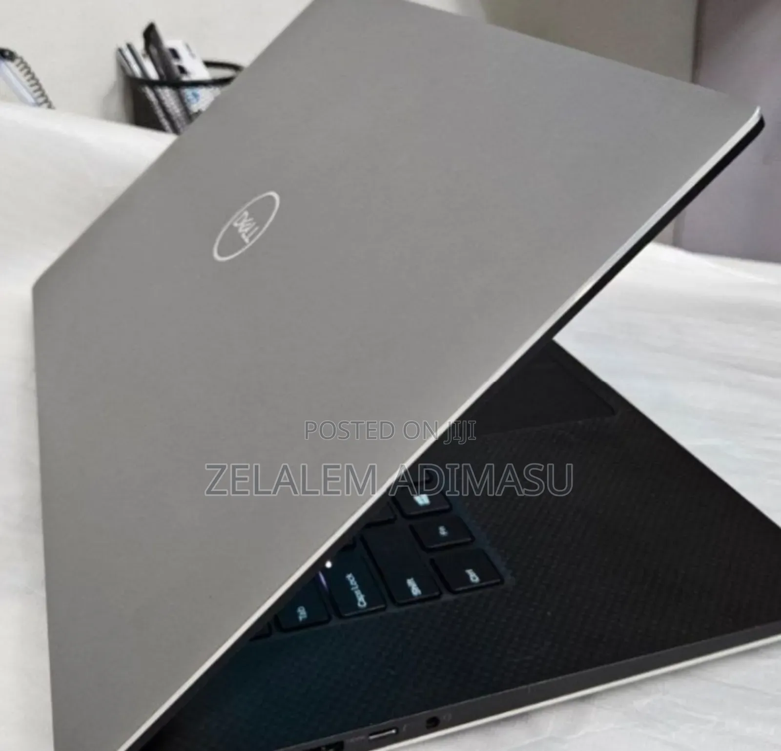 New Laptop Dell XPS 15 16GB Intel Core I9 SSD 512GB