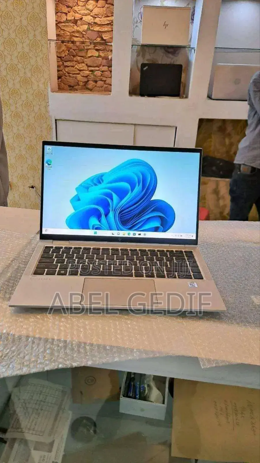 New Laptop HP EliteBook X360 1040 G7 16GB Intel Core I7 SSD 512GB