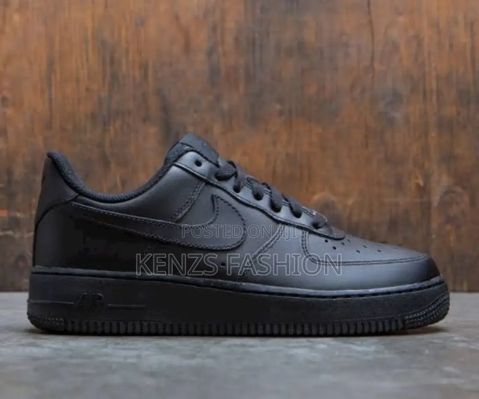Black Nike Air Force