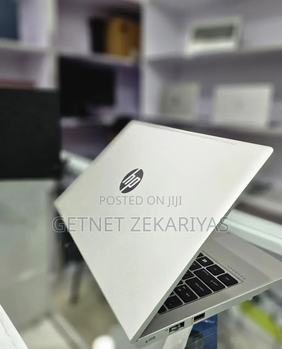 New Laptop HP ProBook 640 16GB AMD Ryzen 7 SSD 512GB