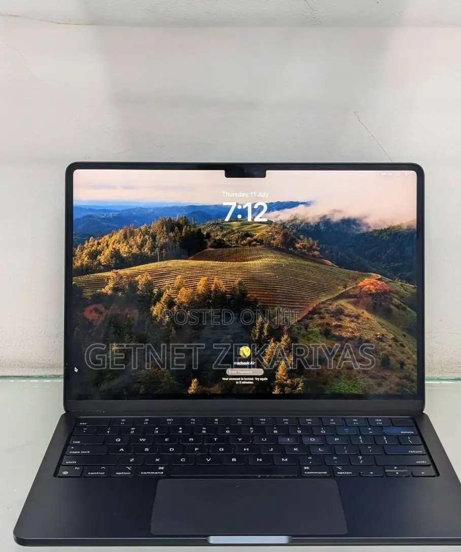 New Laptop Apple MacBook Air 2023 M2 8GB Apple M2 SSD 256GB