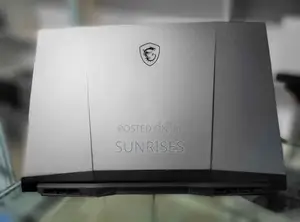 New Laptop MSI Crosshair 17 16GB Intel Core I7 SSD 512GB