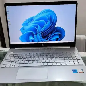 Photo - New Laptop HP Stream Notebook 16GB Intel Core I5 SSD 512GB