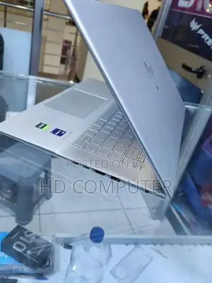 New Laptop HP Envy X360 16GB Intel Core I7 SSD 512GB