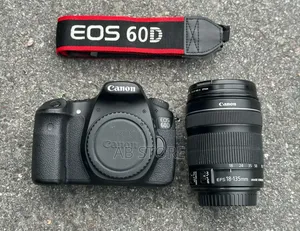 Camera Canon 60d With Lens 18-135mm STM Brand New