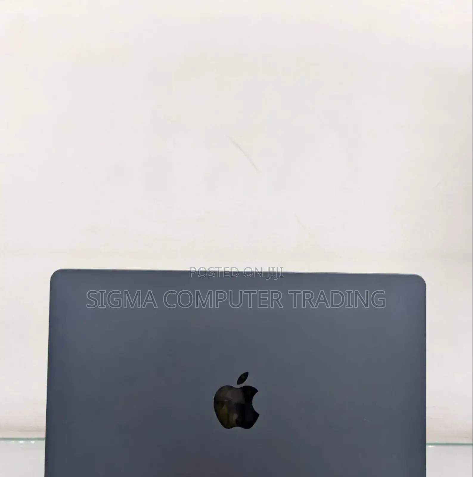 New Laptop Apple MacBook Air 2022 M2 8GB Apple M2 SSD 256GB