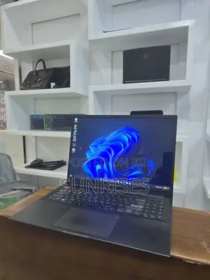 New Laptop Asus Vivobook 16 16GB Intel Core I7 SSD 1T