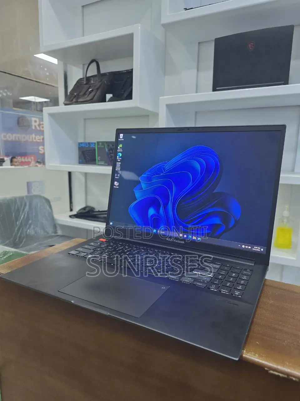 New Laptop Asus Vivobook 16 16GB Intel Core I7 SSD 1T