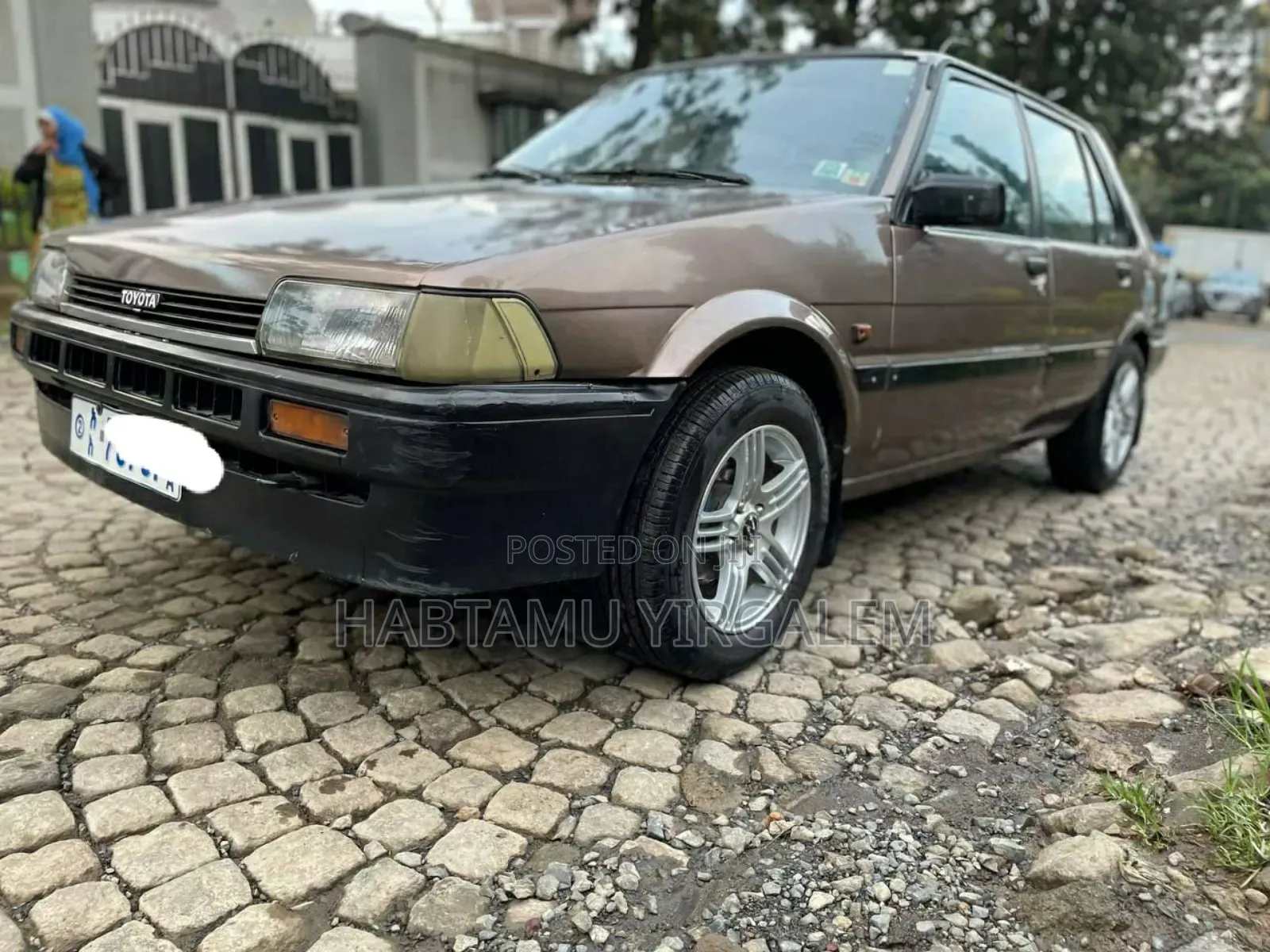 Toyota Corolla 1986 Brown