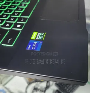 New Laptop MSI Crosshair 17 16GB Intel Core I7 SSD 512GB