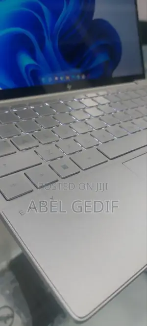 New Laptop HP Envy 13 8GB Intel Core I7 SSD 1T