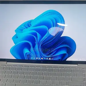 New Laptop HP Envy 13 8GB Intel Core I7 SSD 1T