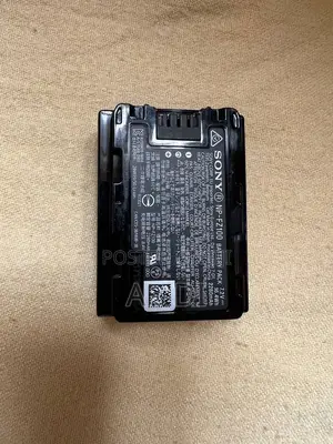Sony NP -FZ100 Rechargeable Lithium -Ion Battery ( 2280mah)