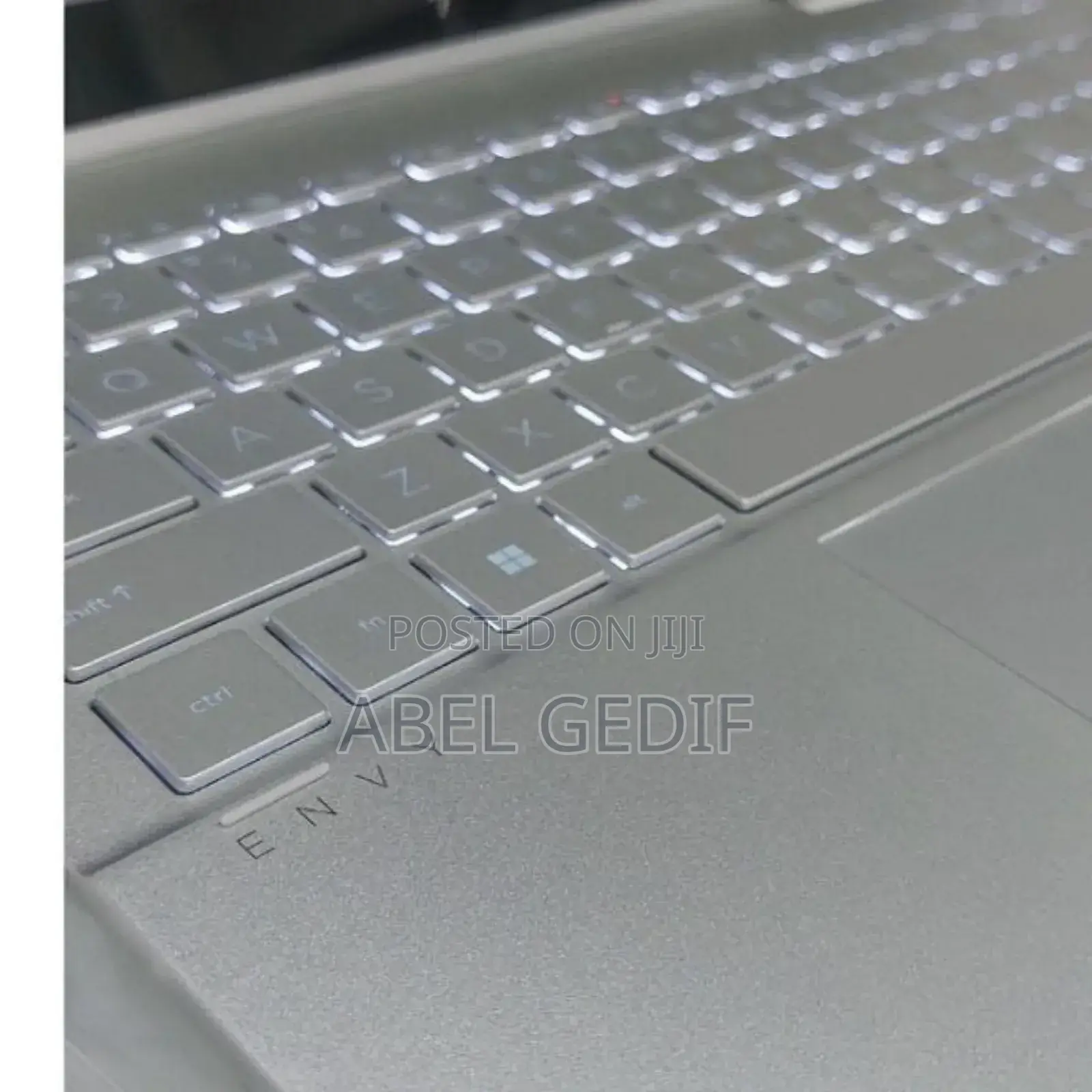 New Laptop HP Envy X360 8GB Intel Core I7 SSD 1T