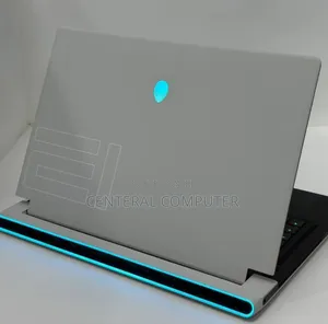 New Laptop Alienware M17x R2 32GB Intel Core I7 SSD 1T