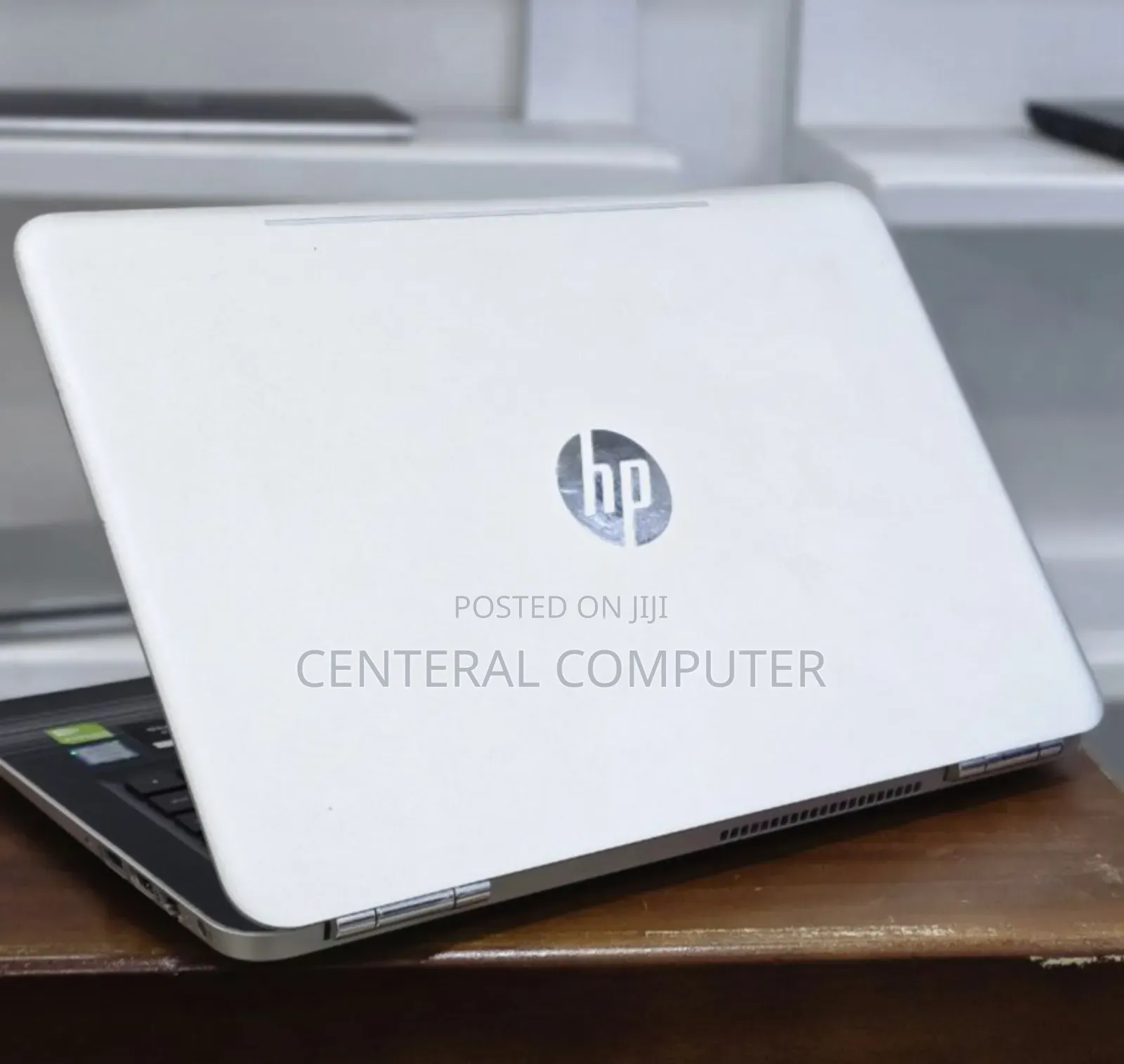 Laptop HP 15-Dy2075tg 8GB Intel Core I5 HDD 500GB