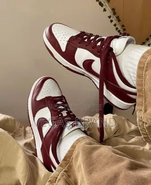 Photo - Nike Dunk Low Bordeaux Master Quality Shoes