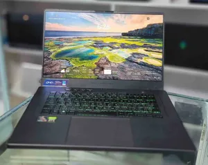 New Laptop Asus ROG Zephyrus G15 16GB AMD Ryzen 9 SSD 512GB