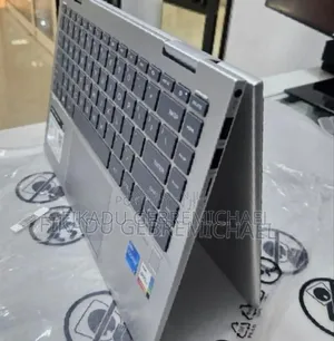 New Laptop HP Envy X360 8GB Intel Core i5 SSD 512GB