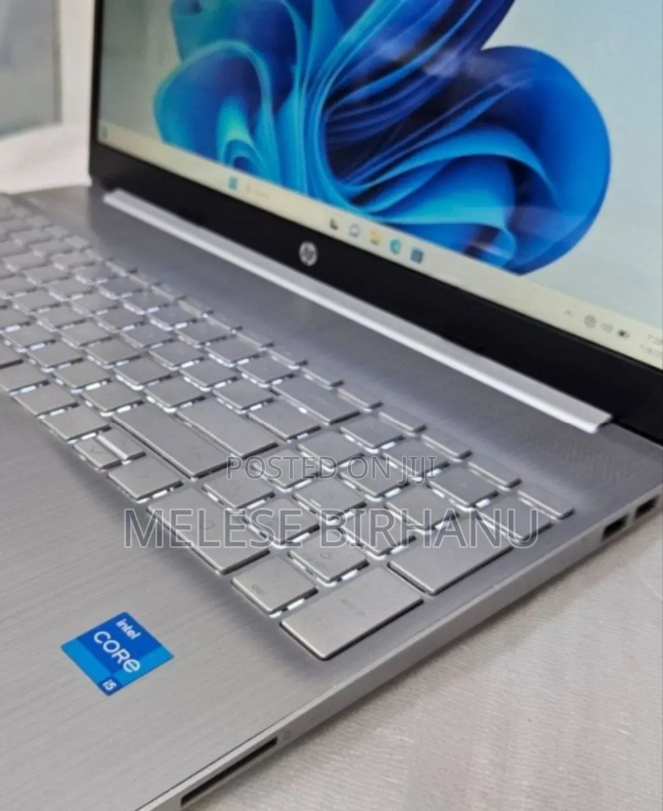 New Laptop HP 8GB Intel Core I5 HDD 1T