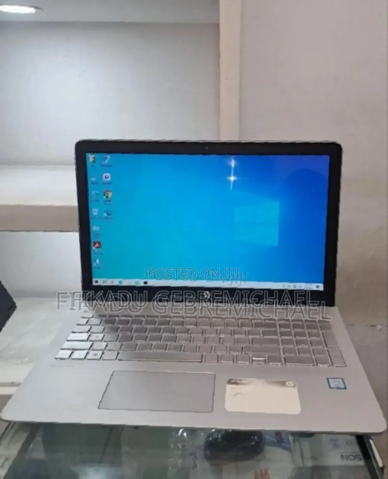 New Laptop HP Pavilion 15 12GB Intel Core i5 SSD 1T