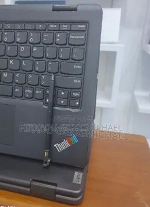 New Laptop Lenovo ThinkPad 11e 8GB Intel Core i3 SSD 256GB