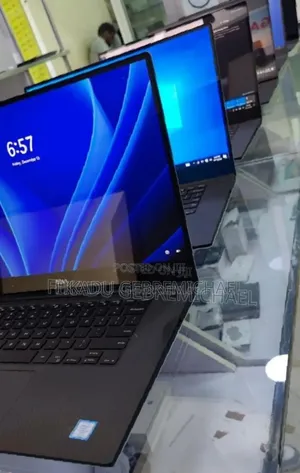 New Laptop Dell XPS 15 16GB Intel Core i7 SSD 512GB