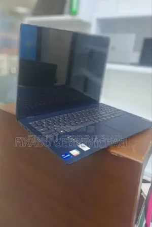 Photo - New Laptop Lenovo Flex 5 16GB Intel Core i7 SSD 512GB