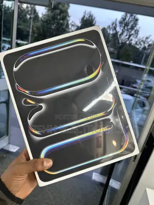 Photo - New Apple iPad Pro 13 (2024) 256 GB Gray