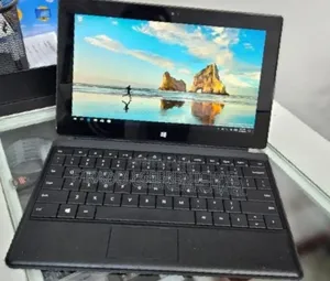 Photo - New Laptop Microsoft Surface 2GB Intel Core i3 SSD 32GB
