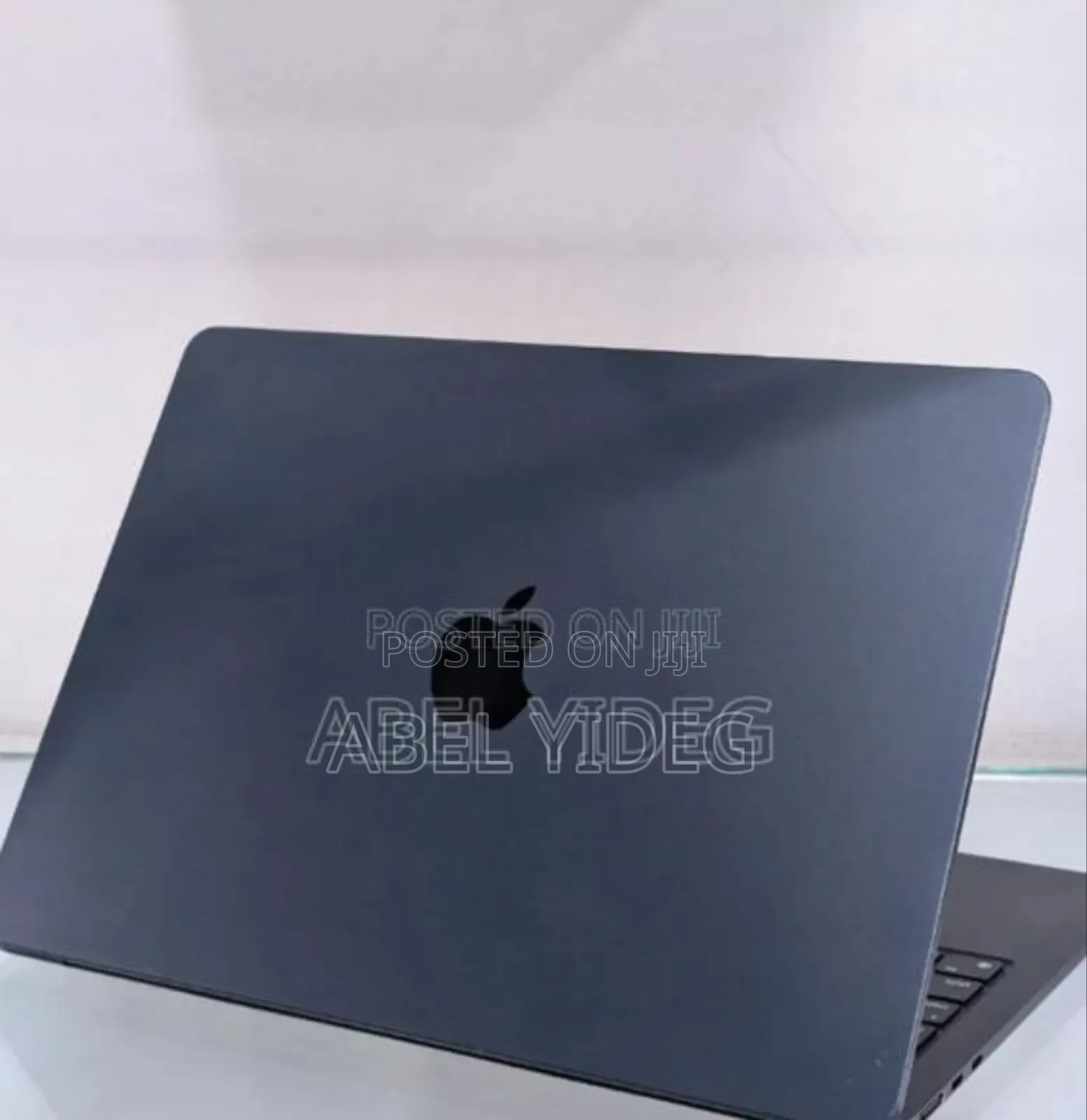 New Laptop Apple MacBook Air 2022 M2 8GB Apple M2 SSD 256GB