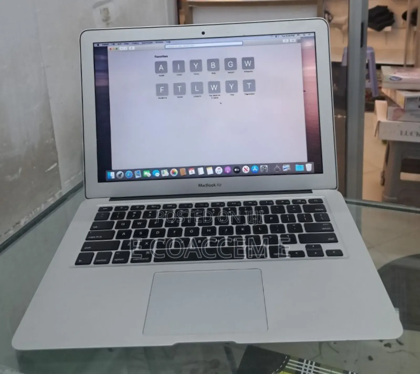 New Laptop Apple MacBook Air 8GB Intel Core I5 SSD 128GB