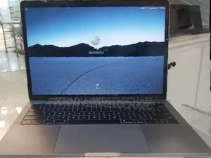 Photo - New Laptop Apple MacBook Pro 2017 16GB Intel Core i5 SSD 512GB