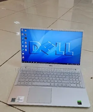 Photo - New Laptop Dell 16GB Intel Core i5 SSD 512GB