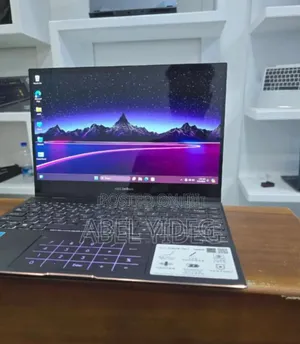 Photo - New Laptop Asus ZenBook S UX391UA 16GB Intel Core i7 SSD 1T