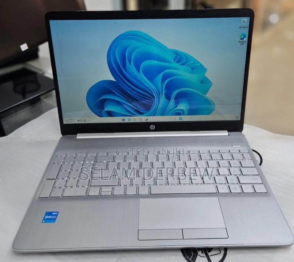 New Laptop HP Stream Notebook 8GB Intel Core I5 HDD 1T