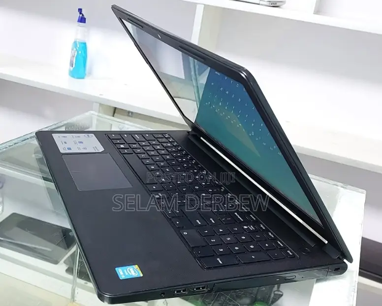 Laptop Dell Inspiron 15 6GB Intel Core I3 HDD 1T