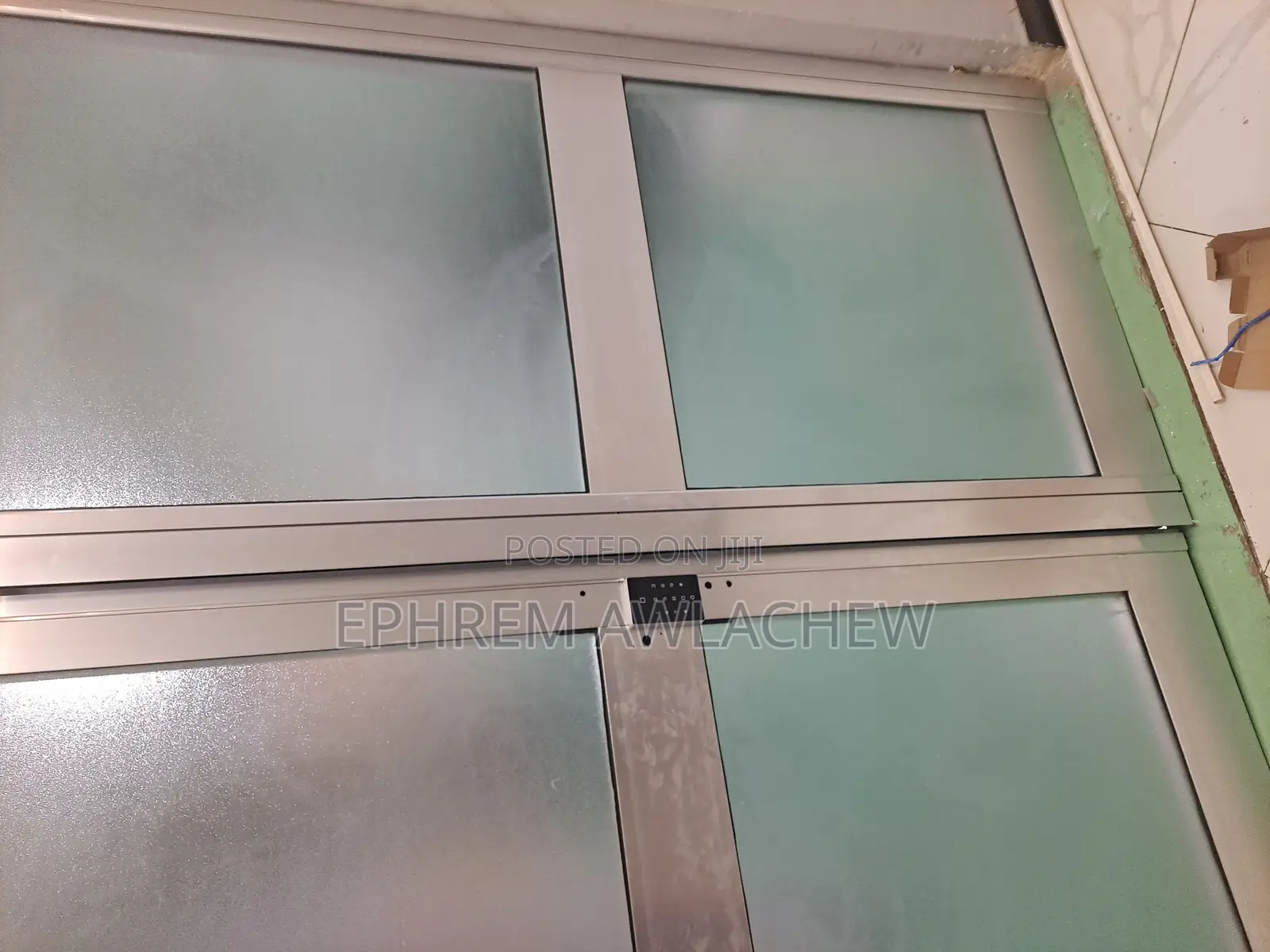 Door Lock Access Control With Magnetic Lock