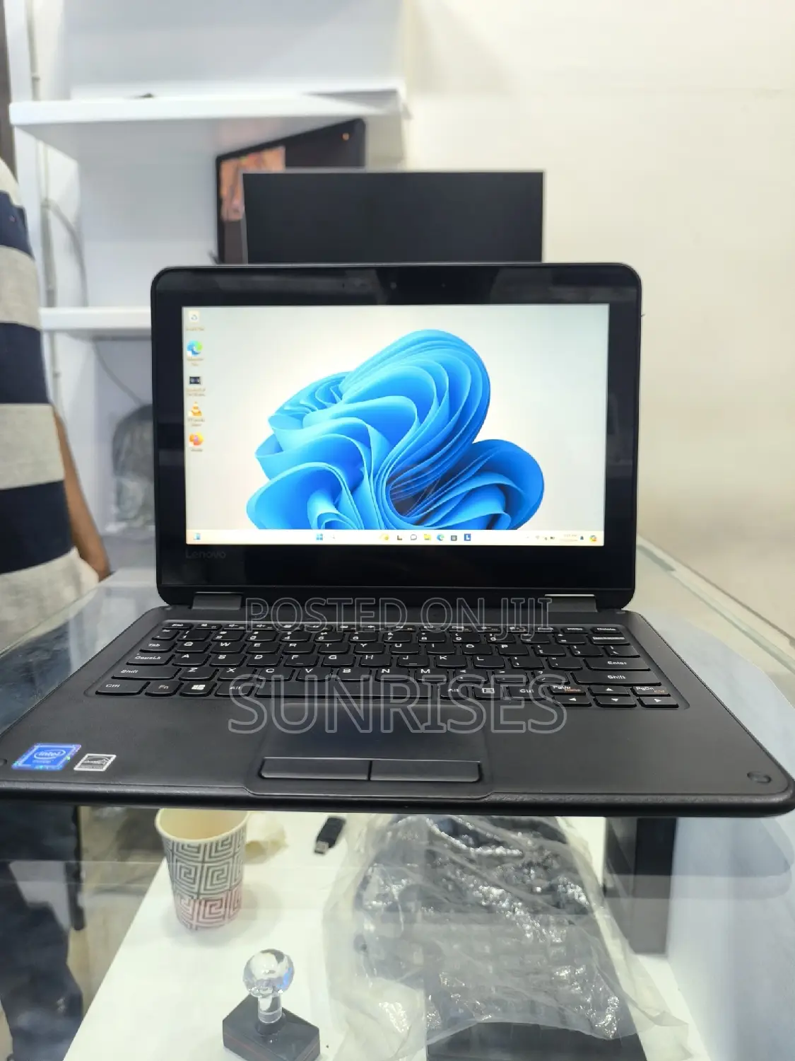 New Laptop Lenovo ThinkPad Yoga 4GB Intel Celeron SSD 256GB