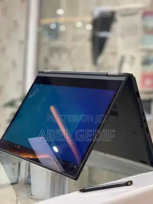Photo - New Laptop Lenovo ThinkPad Yoga 16GB Intel Core I7 SSD 512GB