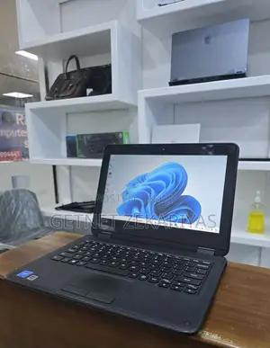 New Laptop Lenovo ThinkPad 10 4GB Intel Celeron SSD 256GB