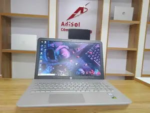 New Laptop HP Envy 15 8GB Intel Core I5 HDD+SSD 500GB