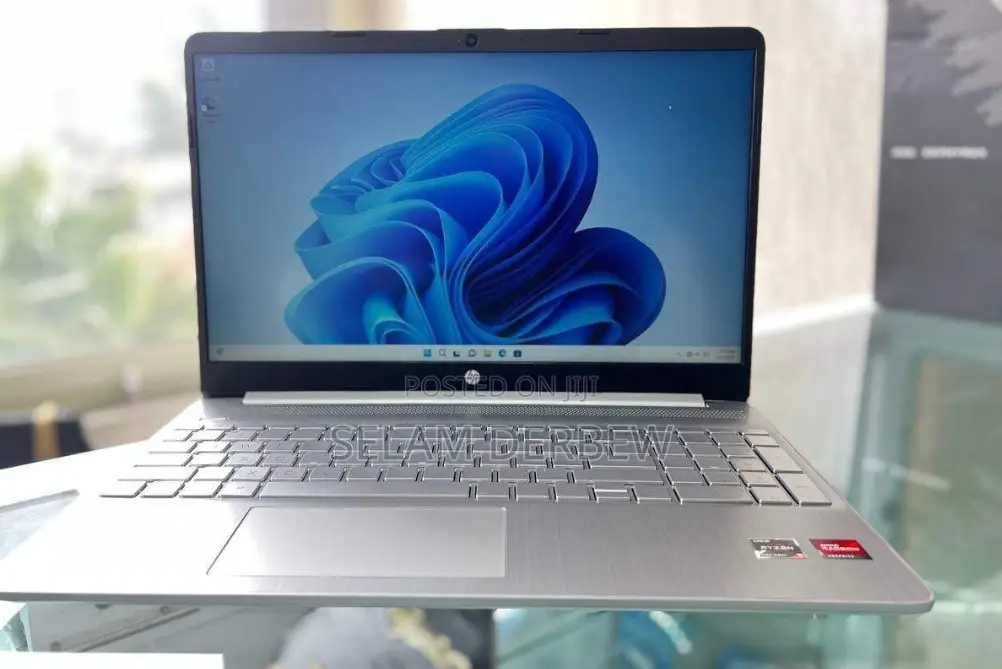New Laptop HP Stream Notebook 8GB AMD Ryzen 5 SSD 256GB